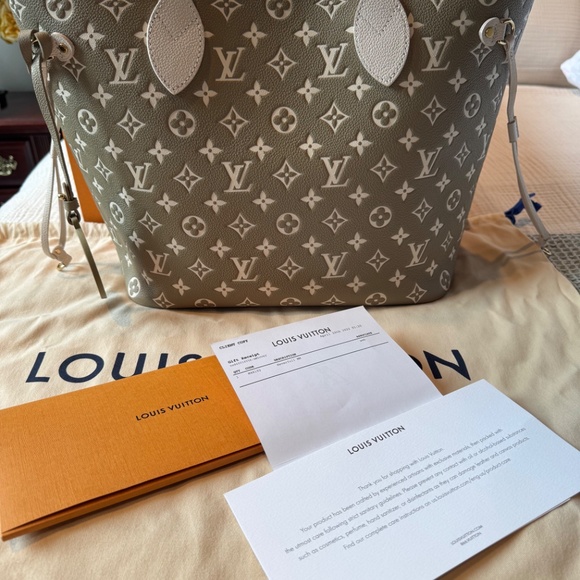 Louis Vuitton Spring in the City Khaki and Beige Monogram Empreinte Neverfull MM - Picture 4 of 7